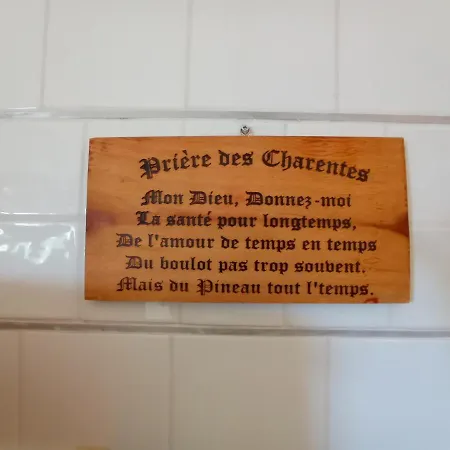 Ecurie Le Buguet Apartment Saint-Antoine-Cumond