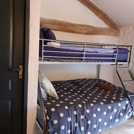 Апартаменты Ecurie Le Buguet *