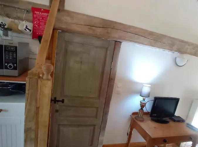 Ecurie Le Buguet * Saint-Antoine-Cumond